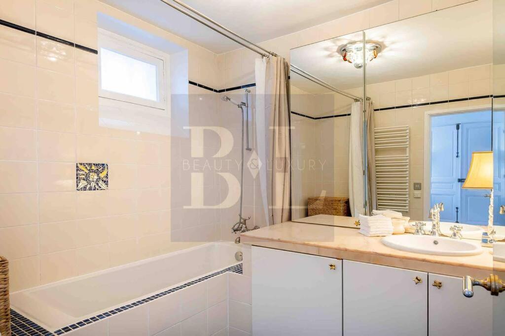 פריז Dauphine Saint Germain 6Th Arr 2Bedrooms מראה חיצוני תמונה